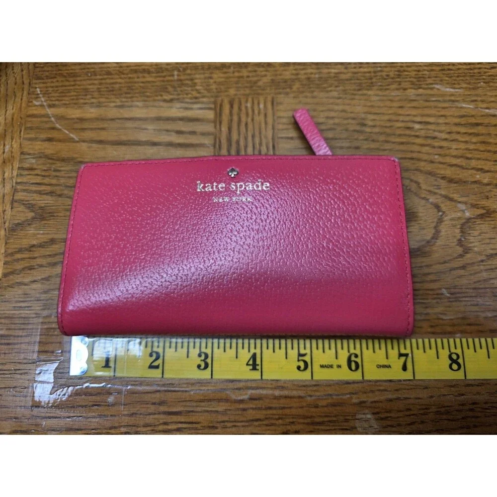 Kate Spade New York Grand Street Stacy Bifold Slim Wallet in Radish Pink